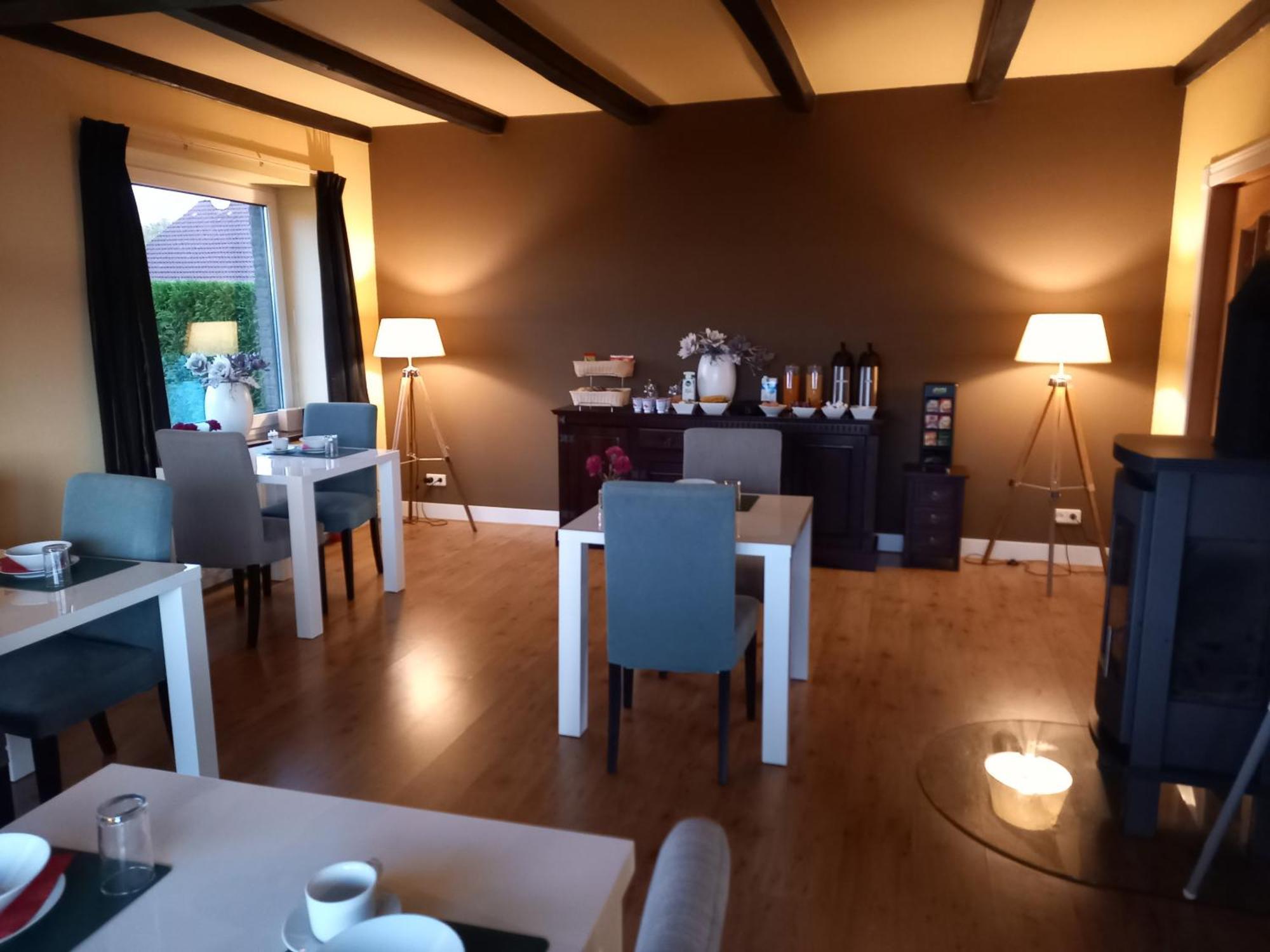 Bed & Breakfast Rheiderland Ditzumerverlaat Buitenkant foto