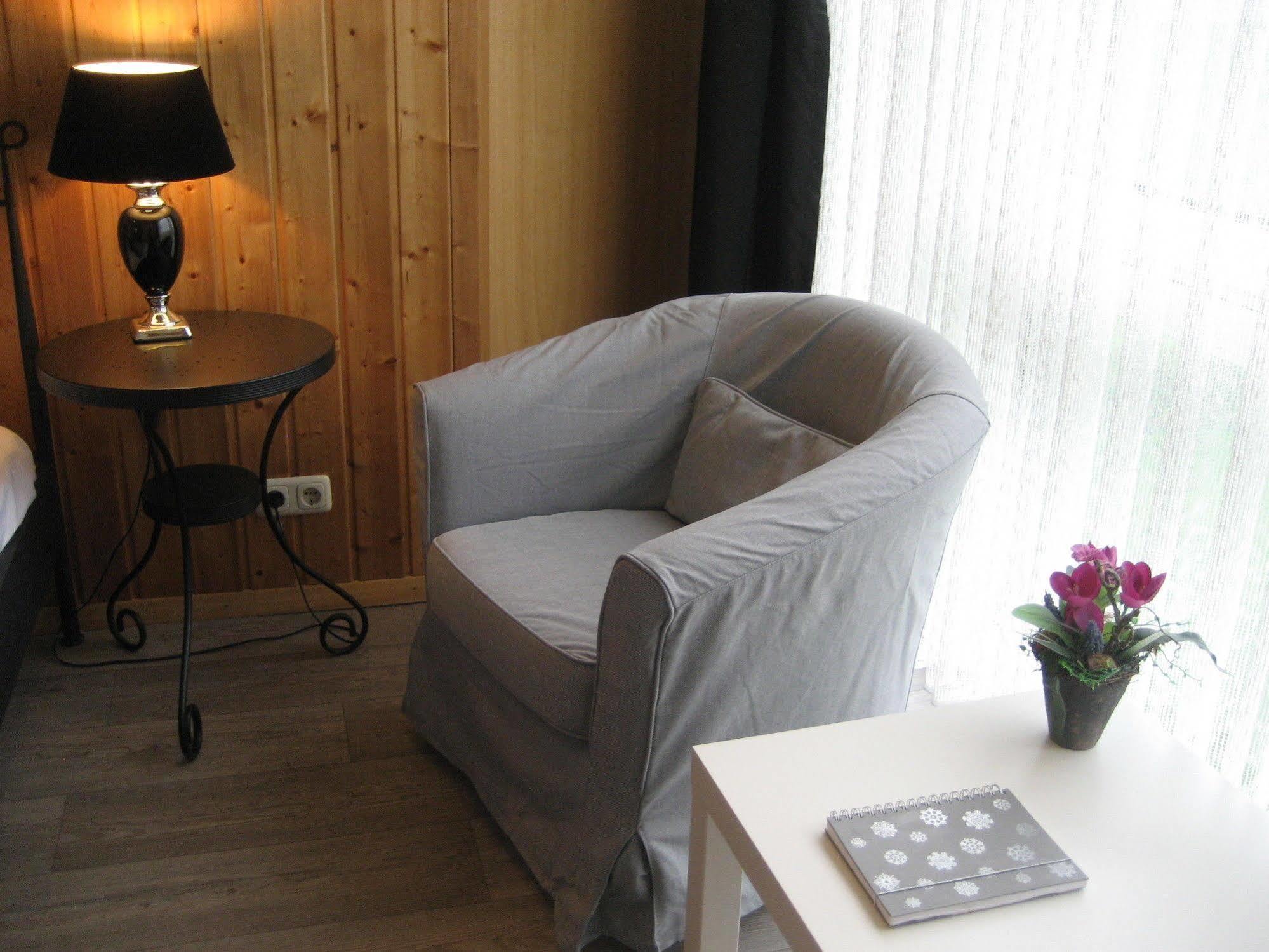 Bed & Breakfast Rheiderland Ditzumerverlaat Buitenkant foto